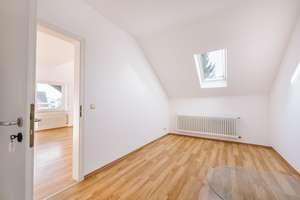 ANFRAGESTOPP! Ruhig gelegenes Einfamilienhaus mit Garten, Terrasse und Balkon in Bendorf-Stromberg – Die vollständige Adresse der Immobilie erhältst du vom Anbieter., 56170 Bendorf – Vorschaubild 14