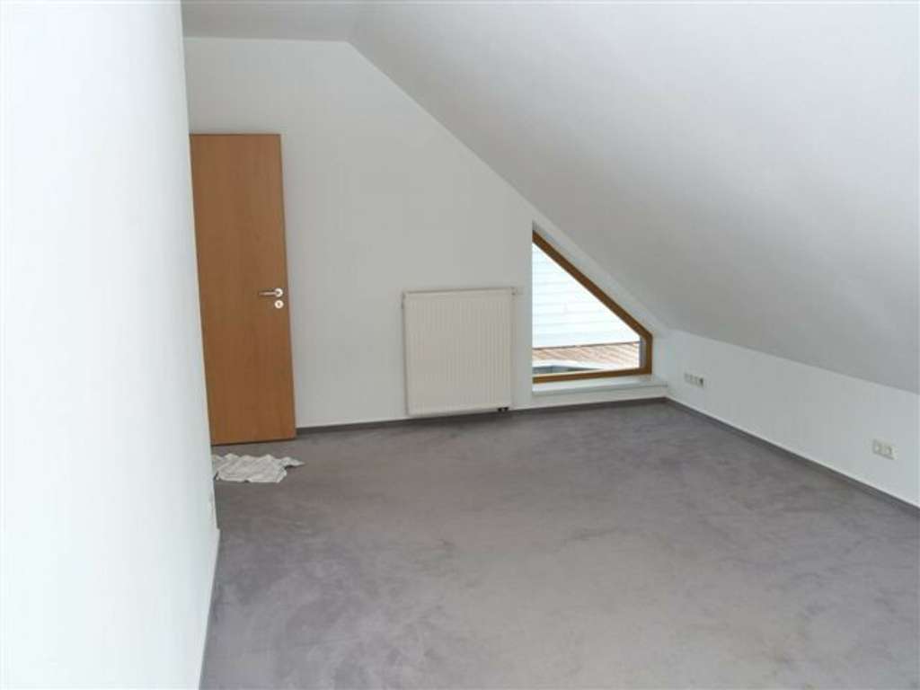 Immobilie in Westerburg - Ruhige, gepflegte Wohnanlage mit 4 Wohnungen in Westerburg - Bild 3