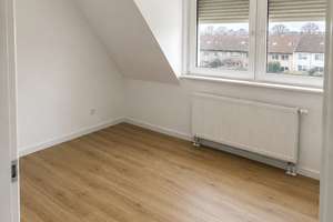 Frisch saniertes Reihenhaus mit Garten | 4 Zi. | 2 Bäder | Bremen – Die vollständige Adresse der Immobilie erhältst du vom Anbieter., 28277 Kattenesch, Bremen – Vorschaubild 7