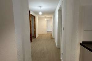 Modernisierte Altbauwohnung in bester Innenstadtlage! – Die vollständige Adresse der Immobilie erhältst du vom Anbieter., 76133 Innenstadt-West, Karlsruhe – Vorschaubild 5