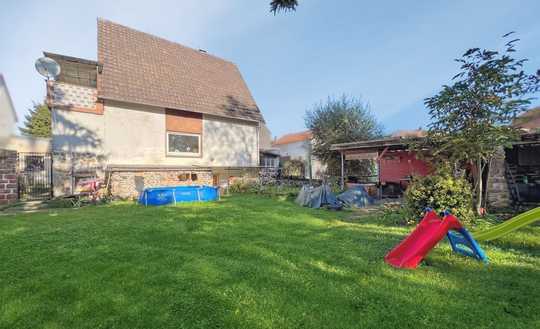 Einfamilienhaus mit Renovierungsbedarf und idyllischem Garten in Billigheim-Ingenheim