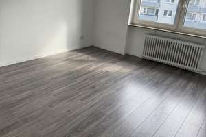 MT an CS 28.4. zum 16.5 Stilvolle 2 Zimmer Wohnung mit Balkon – Büdinger Str. 9, 61118 Bad Vilbel – Vorschaubild 4