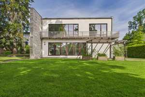 Moderne und hochwertige Stadtvilla im Bauhaus-Stil mit PV-Anlage und Speicher (Tesla Powerwall) – Dahme-Spreewald (Kreis) – Vorschaubild 2