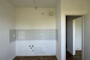 Geräumiges Pärchen-Appartement mit Balkon und Wannenbad - max. 2 Personen! – Kastanienallee 138, 12627 Hellersdorf, Berlin – Vorschaubild 4