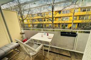 Mitten in Bogenhausen / Johanneskirchen ° TOP   ° 1 - Zimmer-Wohnung mit großem Westbalkon°