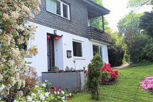 Haus im Grünen, ganz zentral, 5-Zimmer-Haus zur Miete in Solingen