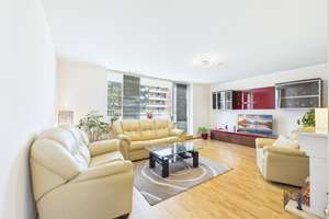 Exklusive Eigentumswohnung mit ca. 106 m² Wohnfläche, zwei Balkonen und Carport in Bonn-Auerberg – Die vollständige Adresse der Immobilie erhältst du vom Anbieter., 53117 Auerberg, Bonn – Vorschaubild 6