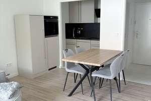 Dein Zuhause in Schwabing – mit Pool, Dachterrasse und Haustier? Klar. – Schleißheimer Str. 182, 80797 Am Luitpoldpark, München – Vorschaubild 1