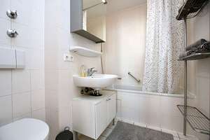 Elegantes Business- Apartment am Kurpark in Stuttgart Bad Cannstatt – Die vollständige Adresse der Immobilie erhältst du vom Anbieter., 70372 Kurpark, Stuttgart – Vorschaubild 4