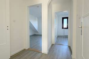 - Erstbezug nach Renovierung- 3-Zimmer Dachgeschosswohnung in der Neustadt