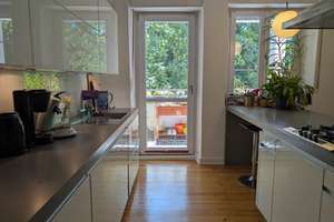 Helle, großzügige 4-Zimmer-Altbauwohnung in Innenstadt, EBK, hochwertige Ausstattung +Pkw-Stellplatz – Jakoberwallstrasse 37, 86153 Am Schäfflerbach, Augsburg – Vorschaubild 3