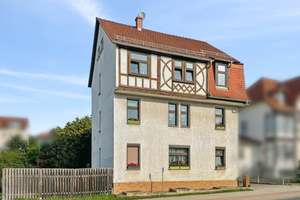 Solides Mehrfamilienhaus mit Potenzial im Jenaer Norden – Die vollständige Adresse der Immobilie erhältst du vom Anbieter., 7743 Jena-Nord, Jena – Vorschaubild 2
