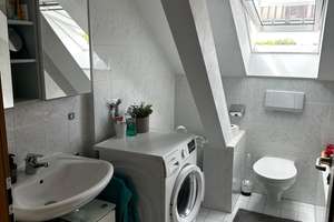 Schöne helle und ruhige 2 Zimmer Dachgeschoss Wohnung in Augsburg, Innenstadt – Stadtjägerstraße 6, 86152 Stadtjägerviertel, Augsburg – Vorschaubild 9