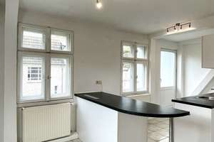 Altbau-Juwel mit Potenzial: Exklusives Dachgeschoss in Berlin-Karlshorst – Die vollständige Adresse der Immobilie erhältst du vom Anbieter., 10318 Karlshorst, Berlin – Vorschaubild 8