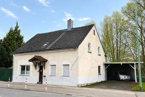 Familienfreundliches, renovierungsbedürftiges Haus in zentraler Lage ++ freistehend ++ mit Garten

