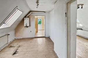 Sanierungsobjekt, Reihenendhaus auf großem Grundstück in sehr guter Lage von Hannover Seelhorst – Die vollständige Adresse der Immobilie erhältst du vom Anbieter., 30519 Seelhorst, Hannover – Vorschaubild 9