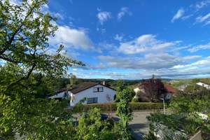Wunderschönes Einfamilien Reihenhaus in TOP Lage! Mit großer Mehrfachgarage und drei Stellplätzen – Hohenneuffenstraße 10, 72622 Nürtingen – Vorschaubild 3