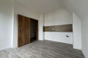 Erstbezug nach Sanierung - Großzügige 3-Raumwohnung in Zwickau-Nord im DG – Thomas-Mann-Straße 13, 8058 Nordvorstadt, Zwickau – Vorschaubild 4