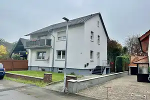Saniertes Juwel in Löhne – Zweifamilienhaus in ruhiger Bestlage und großzügigem Garten – Herford (Kreis) – Vorschaubild 1
