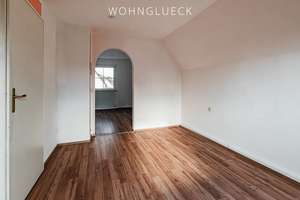CHARMANTES EINFAMILIENHAUS IN LECHHAUSEN – Die vollständige Adresse der Immobilie erhältst du vom Anbieter., 86165 Lechhausen-Ost, Augsburg – Vorschaubild 9