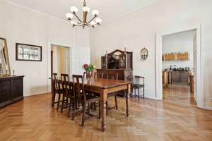 Architektonisches Highlight - luxuriöse Altbauwohnung im Herzen von Augsburg – Die vollständige Adresse der Immobilie erhältst du vom Anbieter., 86150 Bahnhofs-, Bismarckviertel, Augsburg – Vorschaubild 7