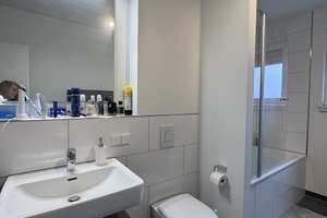 "Rather Carré" Helle 2-Zimmer-Wohnung mit Balkon, EBK und TG * ab sofort – Am Gatherhof 35 a, 40472 Rath, Düsseldorf – Vorschaubild 6