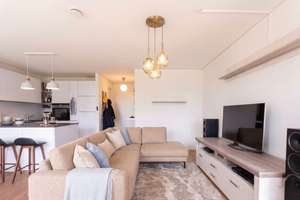 Moderne 2-Zimmer-Wohnung in Schwabing mit Balkon zum grünen Innenhof – Petra-Kelly-Straße 7, 80797 Schwere-Reiter-Straße, München – Vorschaubild 2