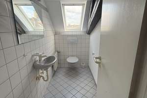 Zentrale Altbauwohnung mit hohen Decken – St. Johanner Markt 28, 66111 St. Johann, Saarbrücken – Vorschaubild 10