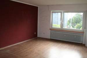 Großzügige Wohnung mit ausgebauten Kellerräumen und Terrasse in Reinshagen – Reinshagener Str. 106, 42857 Reinshagen, Remscheid – Vorschaubild 2