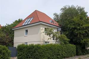 Charmantes Mehrfamilienhaus mit großem Grundstück in begehrter & ruhiger Lage des Haarentorviertels