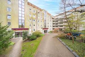 Schöne Wohnung in Reinickendorf mit Einbauküche – Emmentaler Str. 148a, 13409 Berlin – Vorschaubild 1