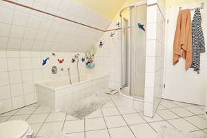Großzügiges Einfamilienhaus auf weitläufigem Grundstück in ruhiger Lage von Halstenbek. – Die vollständige Adresse der Immobilie erhältst du vom Anbieter., 25469 Halstenbek – Vorschaubild 24