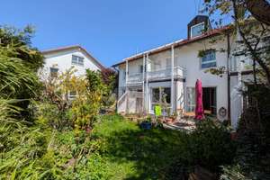 Wohnen im Grünen: Großzügiges 5-Zimmer-Reihenhaus mit sonnigem Garten im 5-Seen-Land – Die vollständige Adresse der Immobilie erhältst du vom Anbieter., 82229 Seefeld – Vorschaubild 1