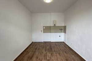 Sanierte 2 Zimmer Wohnung mit Balkon – Roßstr. 57, 40479 Düsseldorf – Vorschaubild 3