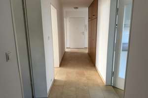 Eigener 314 m² Garten: Renovierte 4-Zimmer-Eigentumswohnung mit 2 Balkonen, provisionsfrei – 93049 Westenviertel, Regensburg – Vorschaubild 6