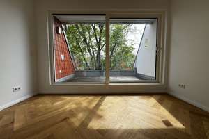 PROVISIONSFREIER VERKAUF, NEUE DACHGESCHOSSWOHNUNG AUCH ALS 4 ZIMMER WHG. MÖGLICH, HELL, 2 x TERRAS. – John-Schehr-Str. 4, 10405 Prenzlauer Berg, Berlin – Vorschaubild 2