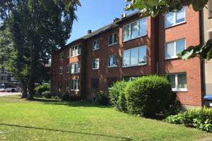 --preiswert-frisch gestrichen+ sauber--hell--Bad mit Fenster-- – Schmalhorststr. 24, 45899 Horst, Gelsenkirchen – Vorschaubild 7