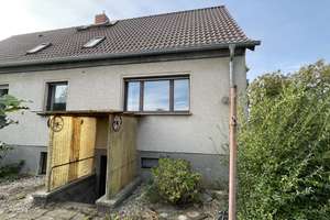Doppelhaus in ruhiger Lage – Die vollständige Adresse der Immobilie erhältst du vom Anbieter., 39264 Gehrden – Vorschaubild 4