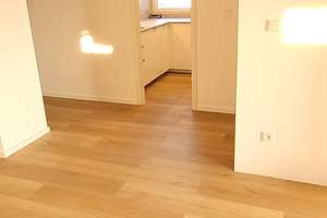 Kernsaniertes Penthouse mit Dachterrasse, EBK und Fußbodenheizung in Sachsenhausen – Tucholskystr. 79, 60598 Sachsenhausen-Süd, Frankfurt am Main – Vorschaubild 11