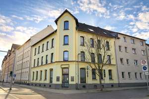3-Zimmer-Altbauwohnung mit Potenzial – leerstehend & sofort verfügbar