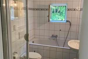 Wunderschöne lichtdurchflutete 2-Zimmerwohnung Balkon, Einbauküche und Badewanne – Manteuffelstraße 69, 44143 Kaiserbrunnen, Dortmund – Vorschaubild 12