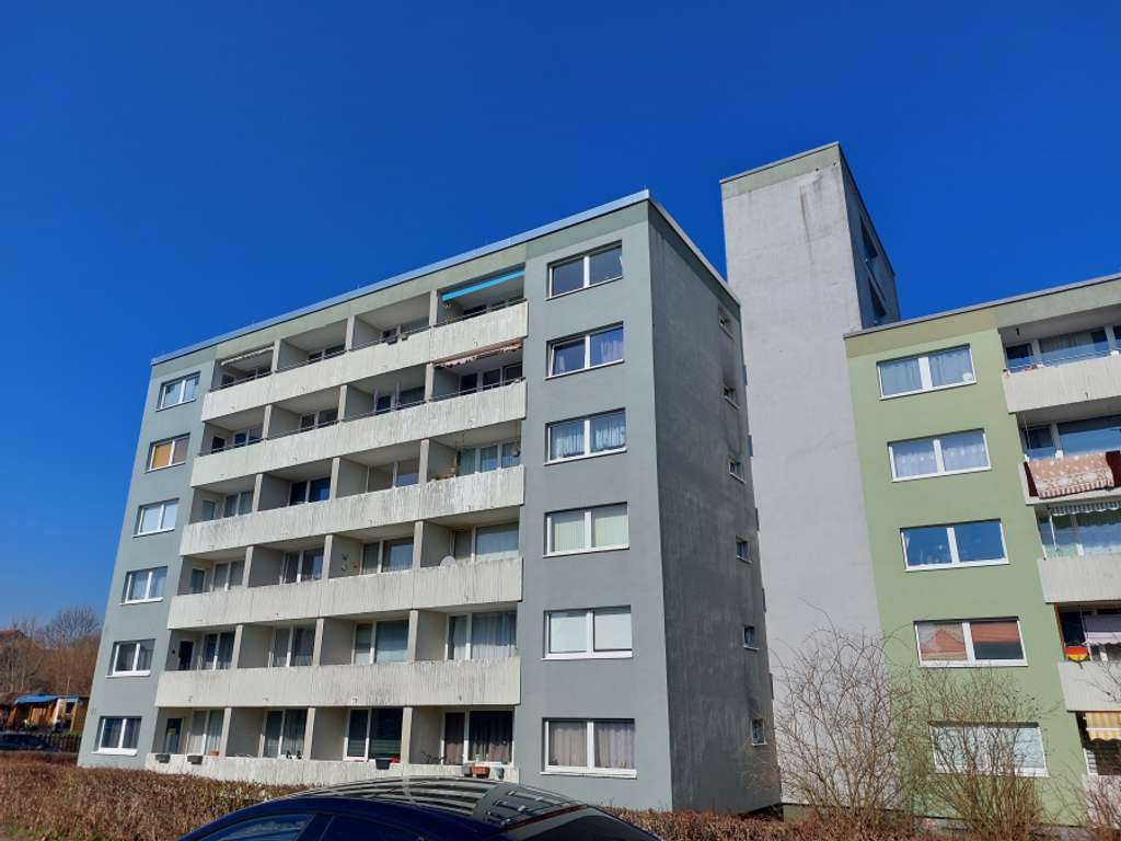 Immobilie in Rosdorf - Rosdorf: Attraktive Kapitalanlage: Vermietete 2-Zim.-Whg., oberste Etage – herrlicher Ausblick - Bild 1