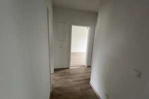 Schöne Wohnung - 2 Zimmer mit Balkon - weisses Wannenbad - Duisburg Rheinhausen – Franz-Schubert-Straße 4, 47226 Rheinhausen-Mitte, Duisburg – Vorschaubild 6