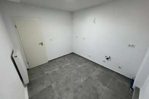 Renovierte 4 Zimmer Wohnung 85 m2 Grundfläche Würzburg Sanderau – Die vollständige Adresse der Immobilie erhältst du vom Anbieter., 97072 Sanderau, Würzburg – Vorschaubild 8