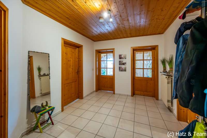 Immobilie in Tiefenbach - Verkauft! Gepflegtes Zweifamilienhaus in ländlicher Lage nähe Tiefenbach! - Bild 2