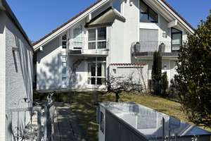 7-Zimmer Doppelhaushälfte in München-Trudering mit Doppelgarage