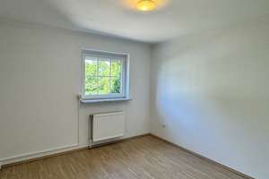 Frisch renovierte 3-Zimmer-Wohnung mit Einbauküche, Garten & Stellplatz in Pansdorf  – Frankfurter Str. 7, 23689 Ratekau – Vorschaubild 7