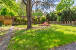 Wohnen mit Gartenidylle – Gepflegtes Ein-/Zweifamilienhaus in begehrter Lage von Hamburg-Stellingen! – Die vollständige Adresse der Immobilie erhältst du vom Anbieter., 22525 Stellingen, Hamburg – Vorschaubild 27