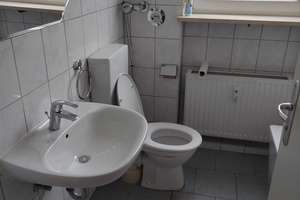 Renovierte Dachgeschoßwohnung in Aubing * ab sofort *  – Die vollständige Adresse der Immobilie erhältst du vom Anbieter., 81243 Aubing-Süd, München – Vorschaubild 8