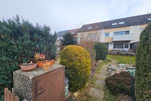 Nürnberg-Süd - charmantes, renovierungsbedürftiges RMH in ruhiger Lage – Die vollständige Adresse der Immobilie erhältst du vom Anbieter., 90455 Kornburg, Worzeldorf, Nürnberg – Vorschaubild 3